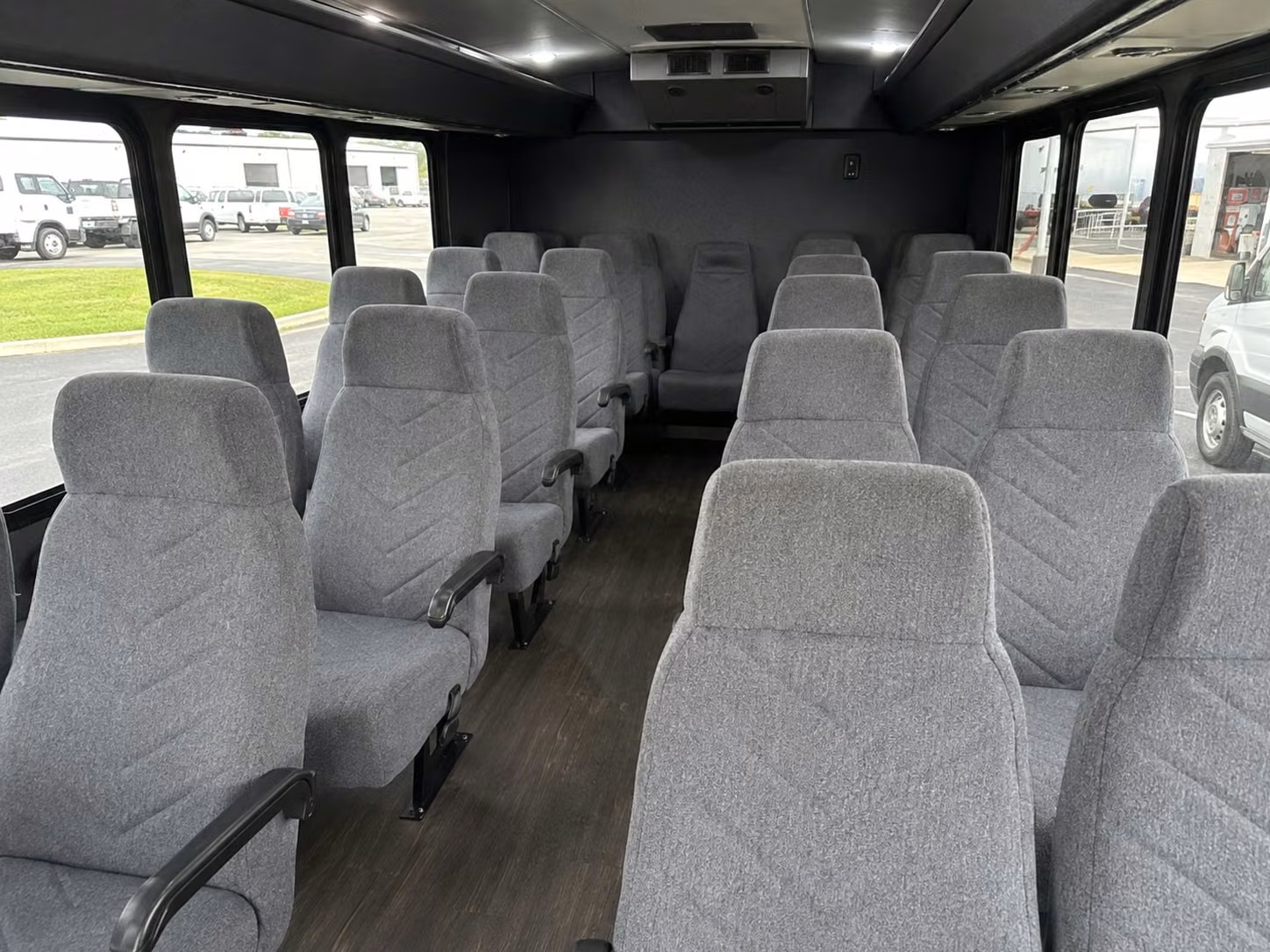 shreveport 20 passenger minibus rental