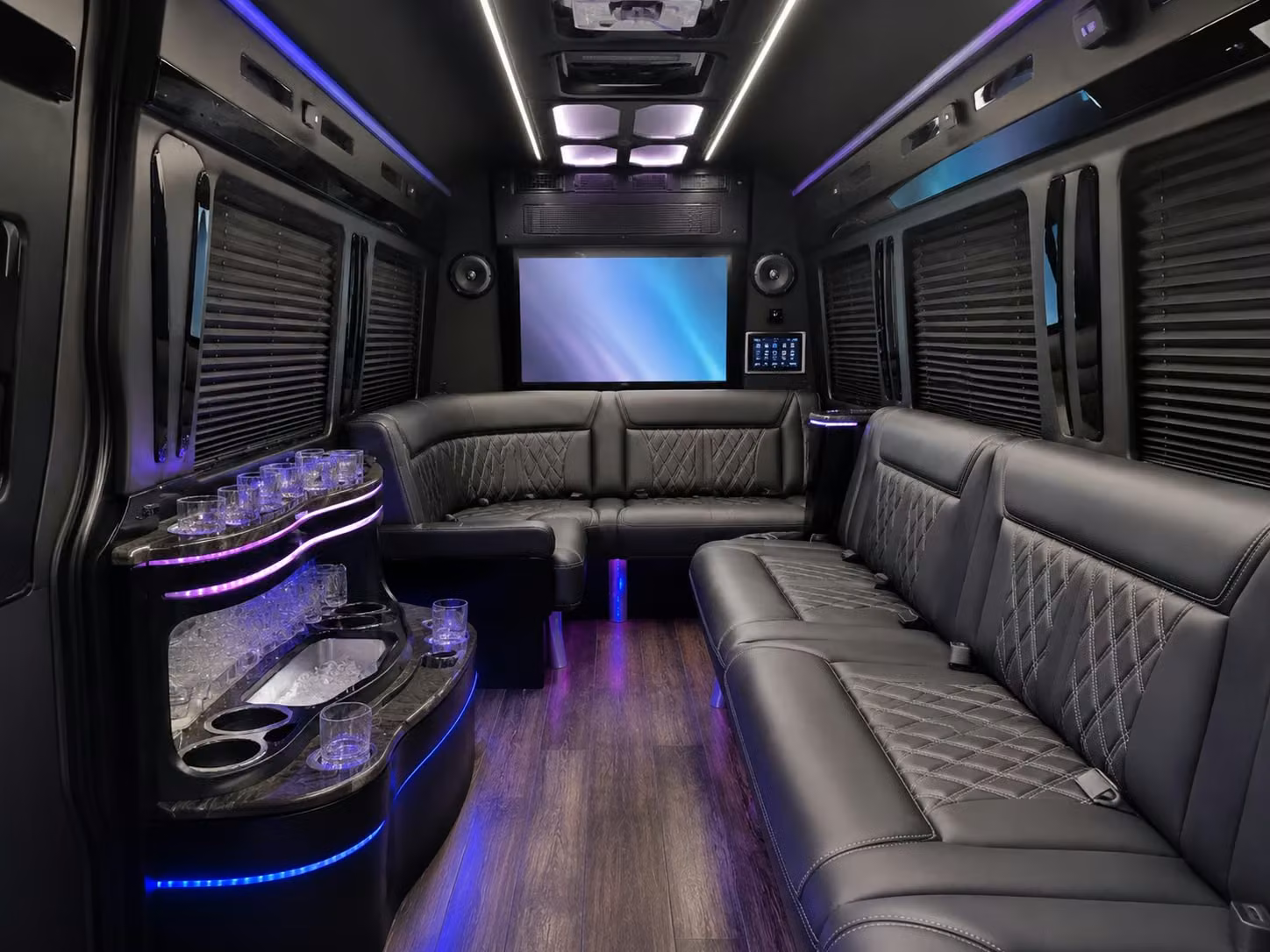 shreveport prom transportation with the amenities your group wants
